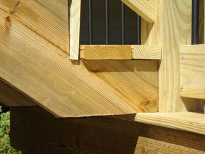 Deck Stairs Improperly Installed?
