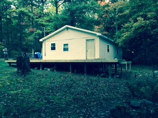 Cabin deck ready for railing. Cabin deck ready for railing.