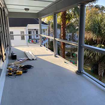 Balcony railing construction